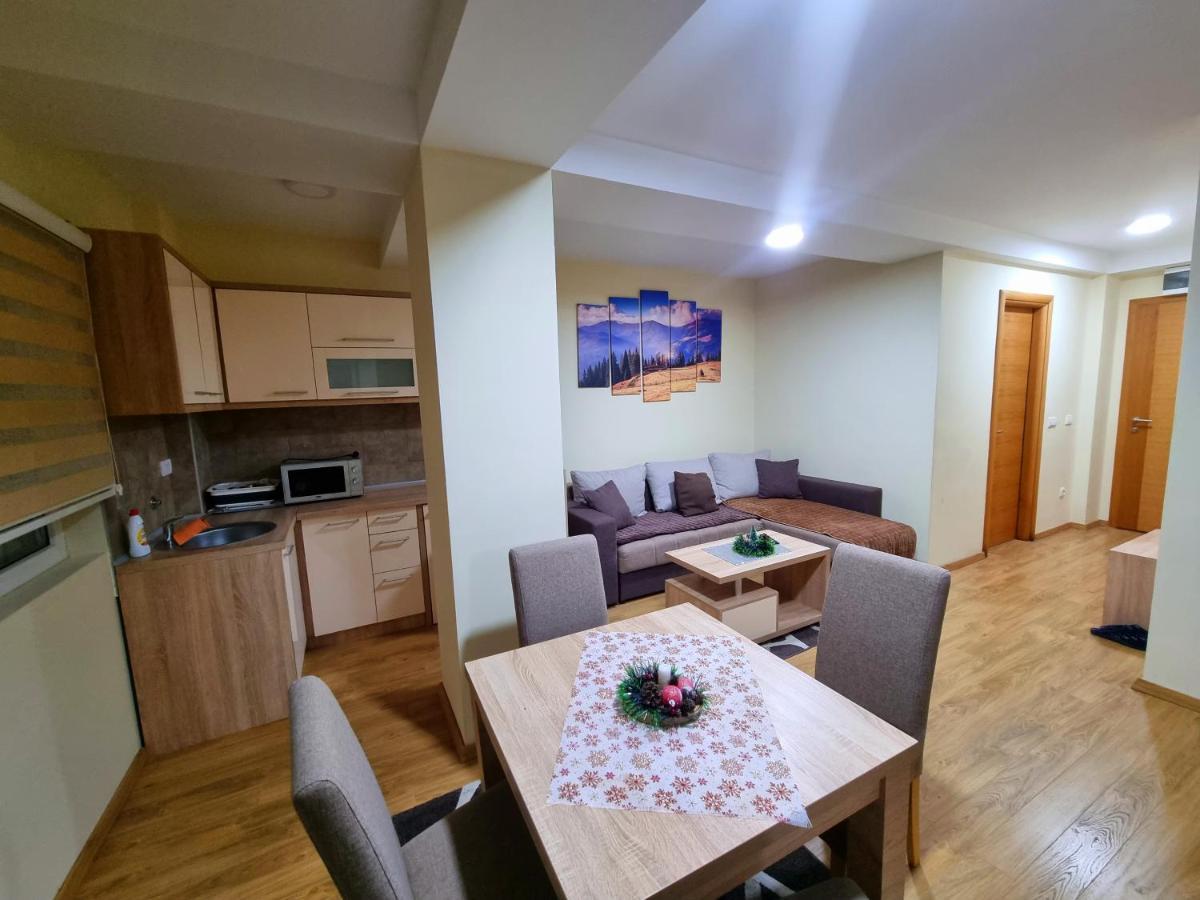 Gondola 34 Apartment *